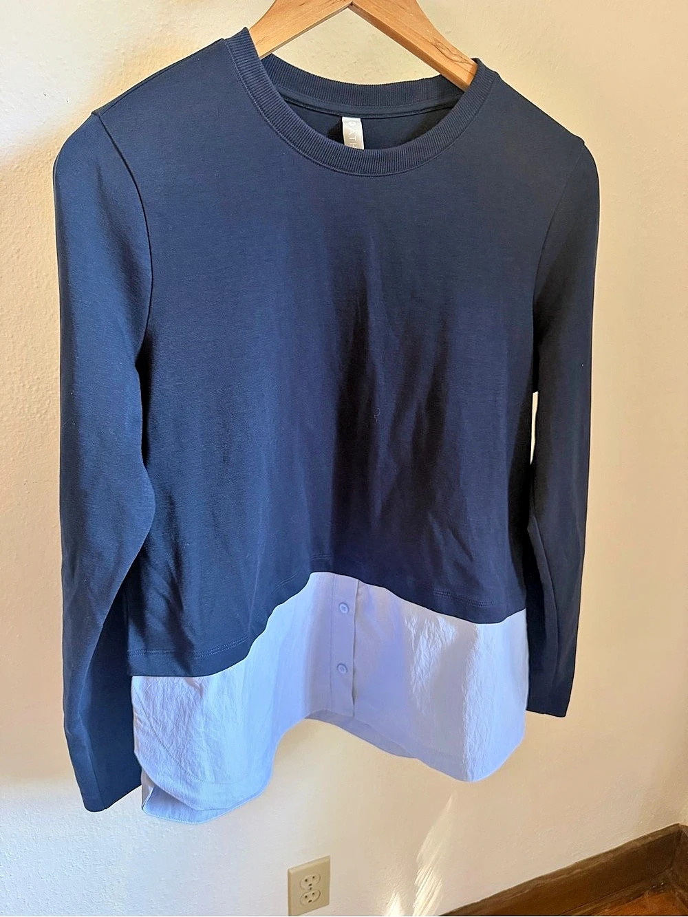 Athleta Pose Layered Top Blue & White Medium